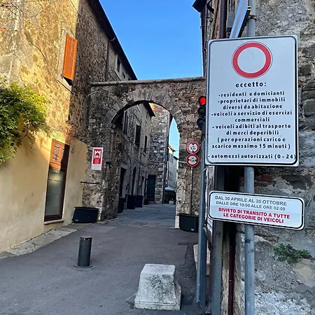 La Contessa Tower House * Montemerano